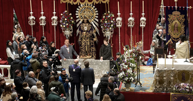 Devoción y súplicas a Jesús de Medinaceli